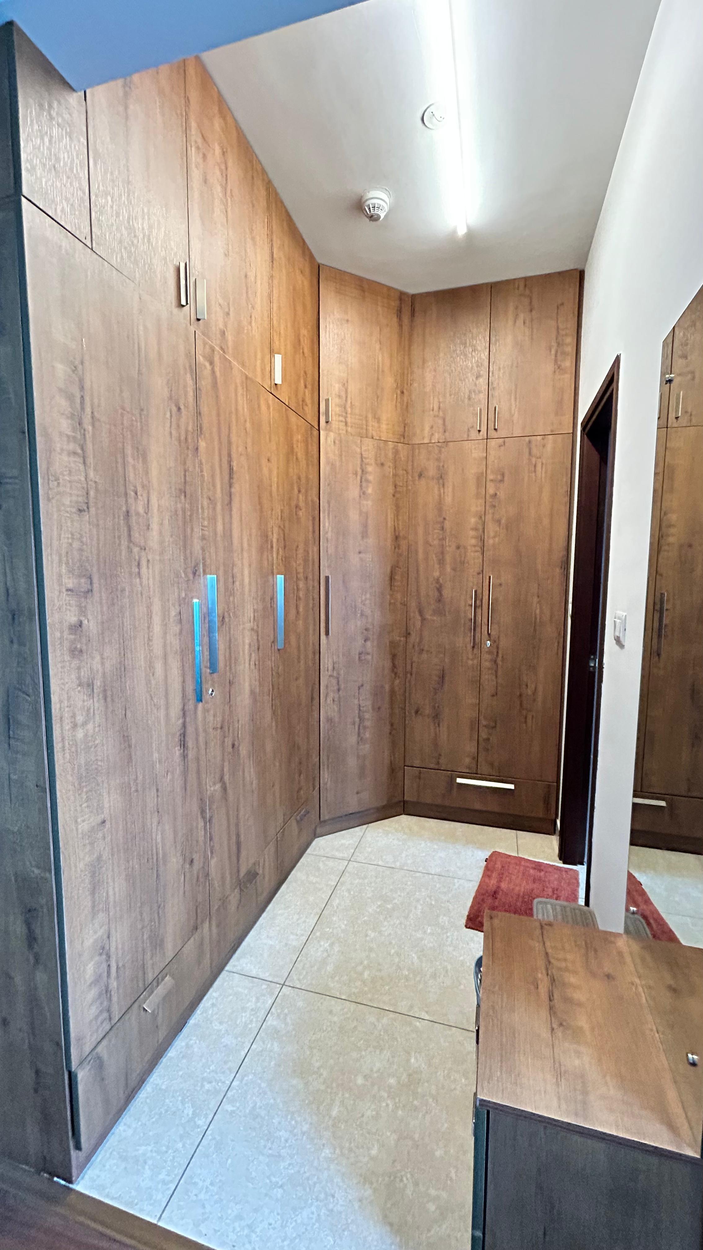 Luxury 4 BHK Apartment - Gated Society 15